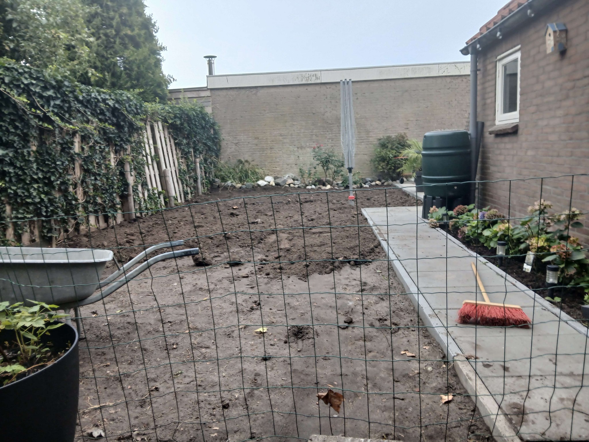 Nieuw looppad en border